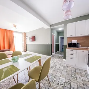 דירה Rococo Life
