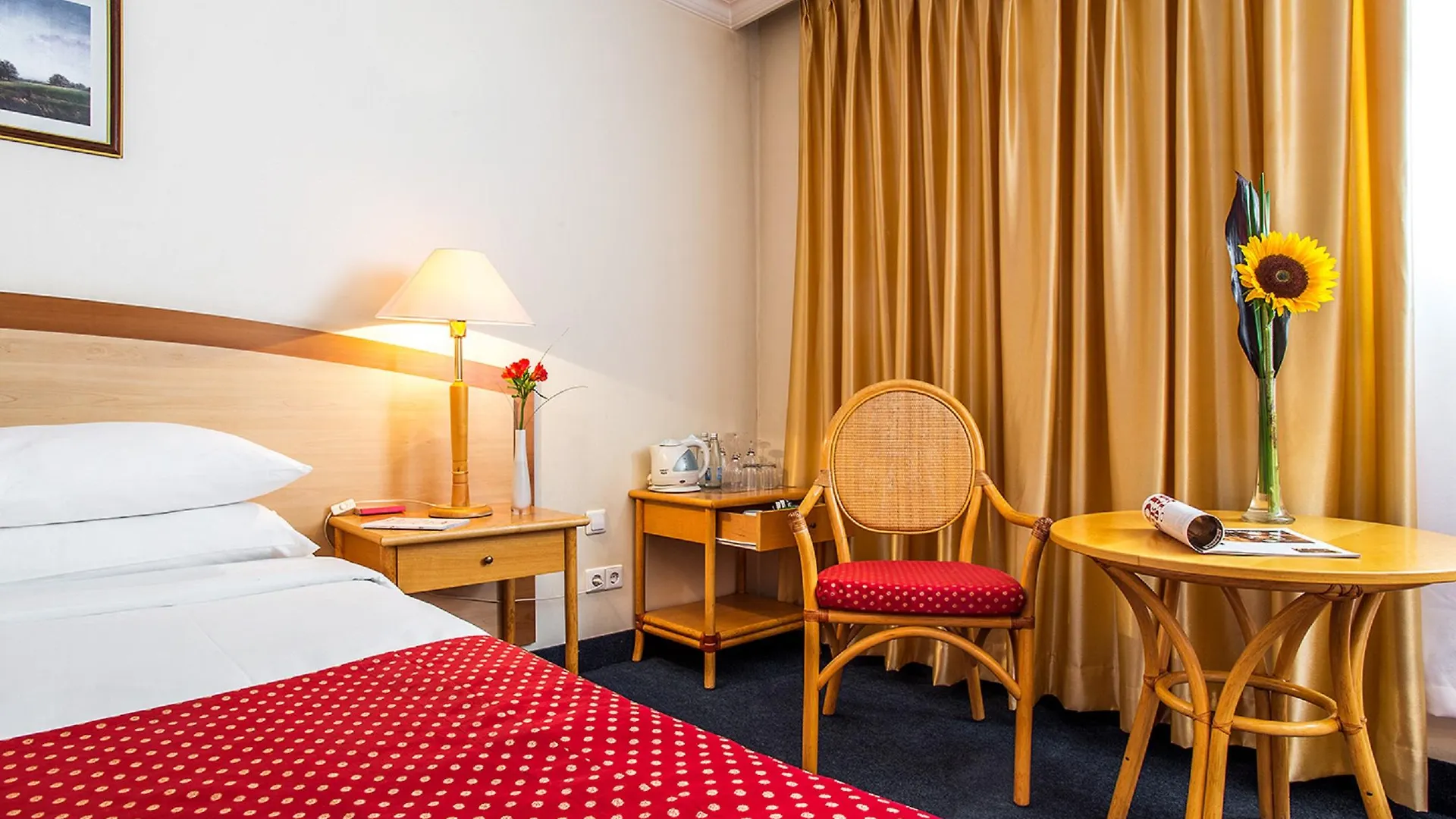 Hotel Ramada By Wyndham Sofia City Center