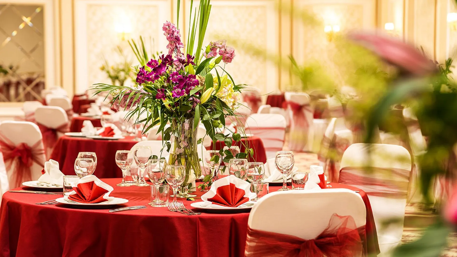 Ramada By Wyndham Sofia City Center 4*,