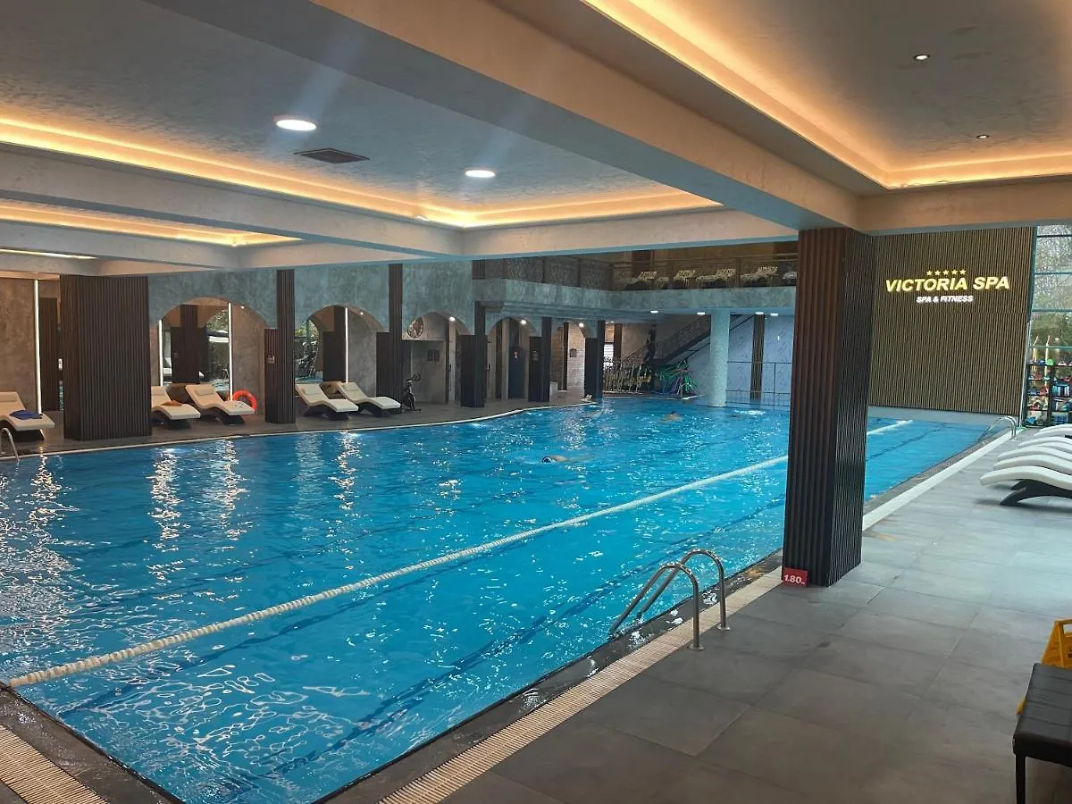 Ramada By Wyndham Sofia City Center 4*,
