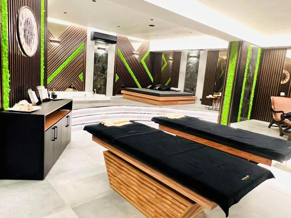 Hotel Ramada By Wyndham Sofia City Center
