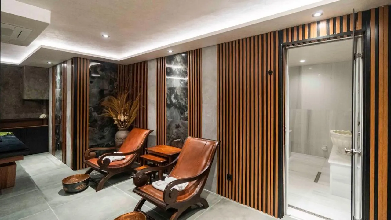 Ramada By Wyndham Sofia City Center Hotel