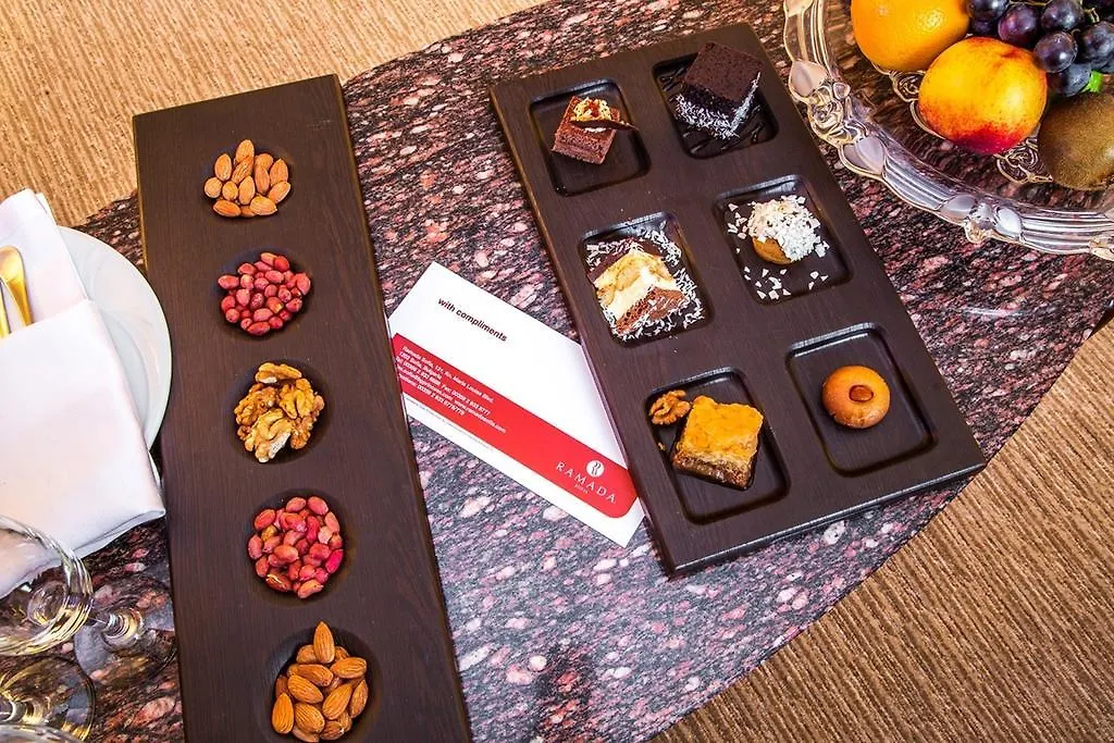 Ramada By Wyndham Sofia City Center Болгария
