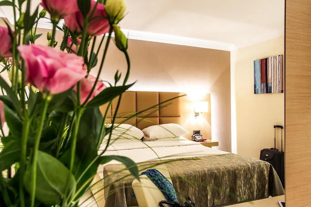 Ramada By Wyndham Sofia City Center 4*,  Болгария